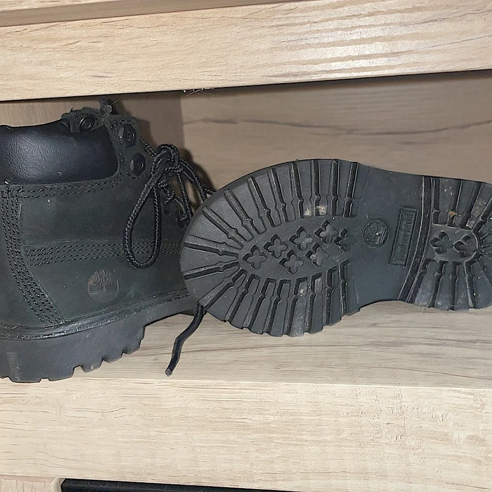 Timberlands - Picture 2 of 2